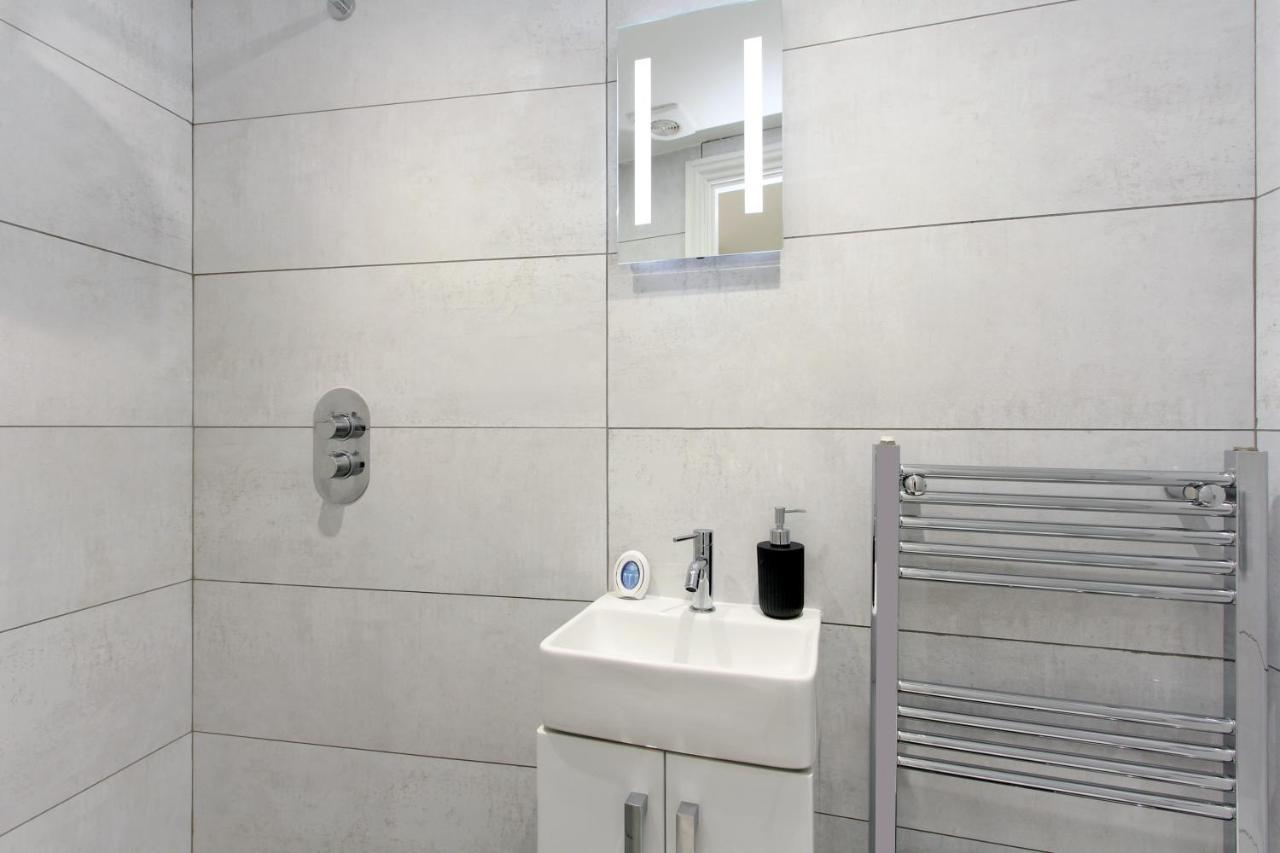 Splendid Flat In Kensington Olympia Apartment London Exterior photo